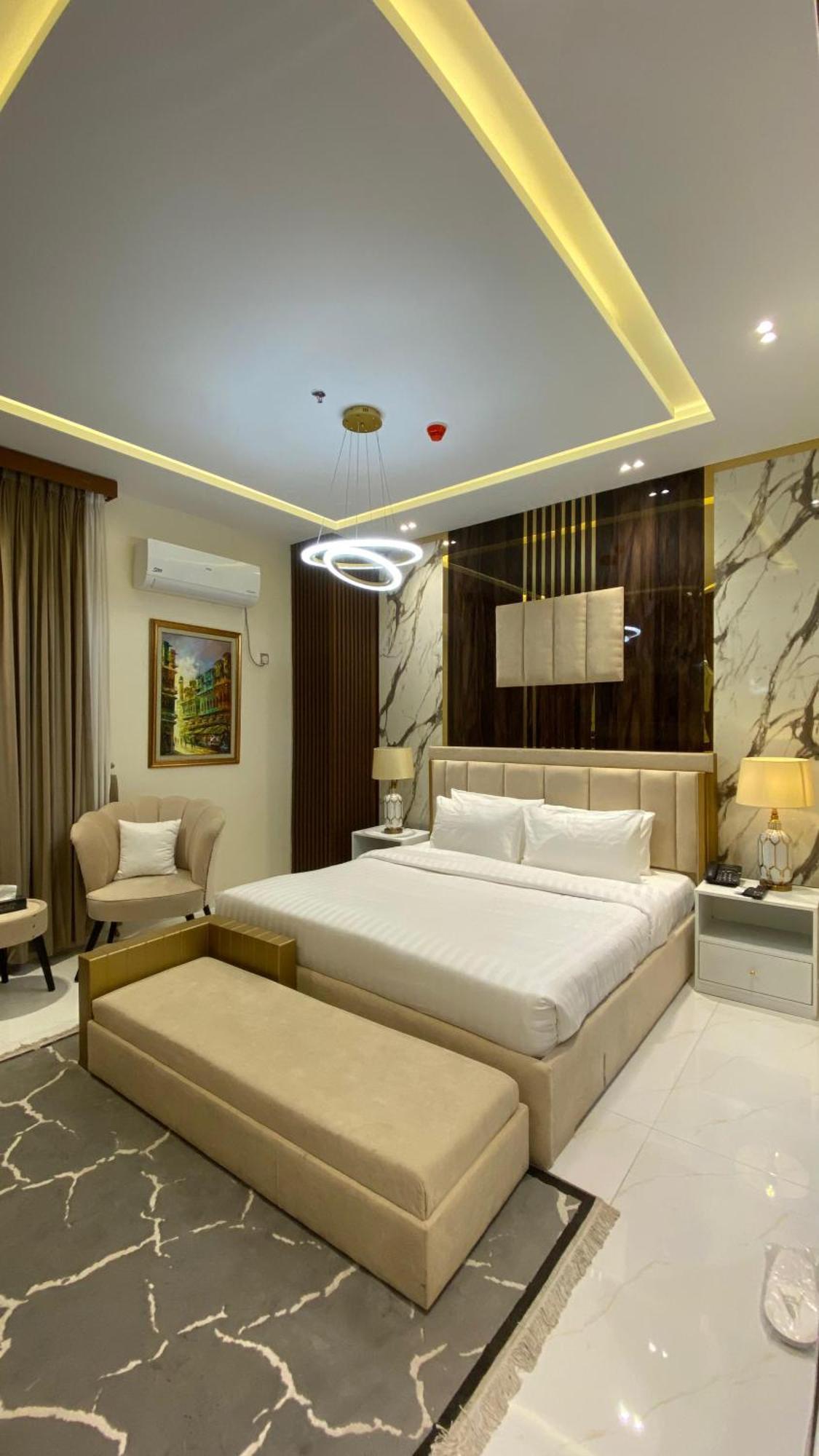 Pavilion Suites - Premium Aparthotel In Bahria Town Rawalpindi Eksteriør bilde